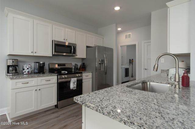 610 Bright Harvest Drive, Maysville, NC 28555