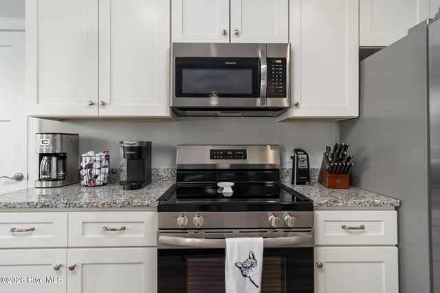 610 Bright Harvest Drive, Maysville, NC 28555