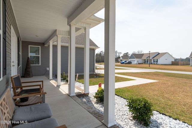 610 Bright Harvest Drive, Maysville, NC 28555