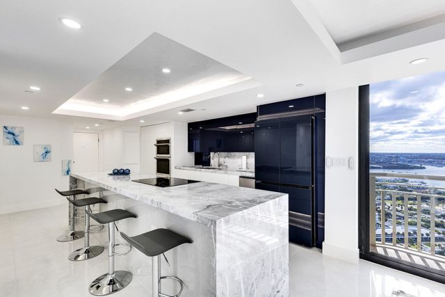 3000 N OCEAN Drive PH-A, Singer Island, FL 33404