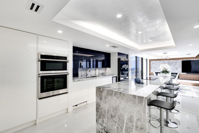 3000 N OCEAN Drive PH-A, Singer Island, FL 33404