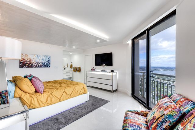 3000 N OCEAN Drive PH-A, Singer Island, FL 33404