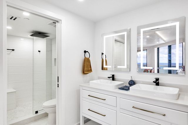 3000 N OCEAN Drive PH-A, Singer Island, FL 33404