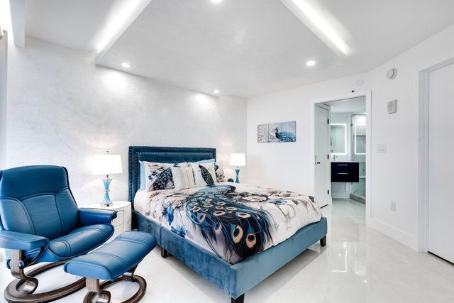 3000 N OCEAN Drive PH-A, Singer Island, FL 33404
