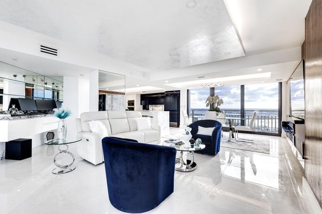 3000 N OCEAN Drive PH-A, Singer Island, FL 33404