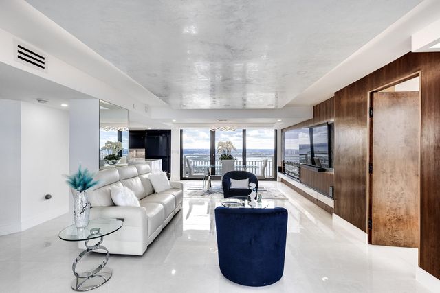 3000 N OCEAN Drive PH-A, Singer Island, FL 33404