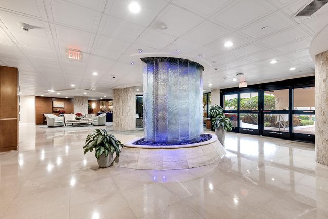 3000 N OCEAN Drive PH-A, Singer Island, FL 33404