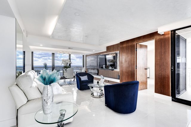 3000 N OCEAN Drive PH-A, Singer Island, FL 33404