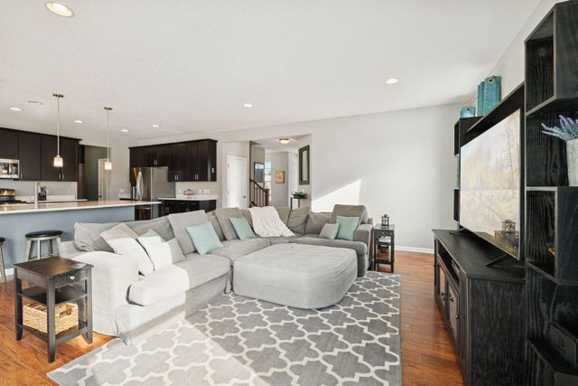 17819 Fielding Way, Lakeville, MN 55044