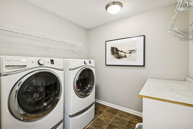 17819 Fielding Way, Lakeville, MN 55044