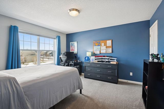 17819 Fielding Way, Lakeville, MN 55044