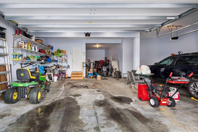 17819 Fielding Way, Lakeville, MN 55044