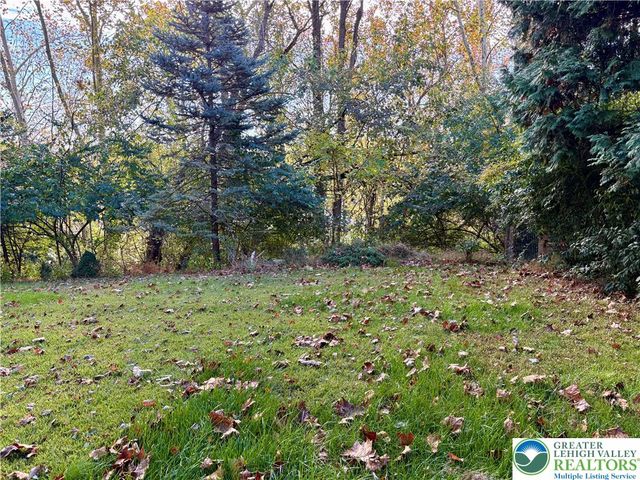 195 Shiloh Court, Whitehall Twp, PA 18052