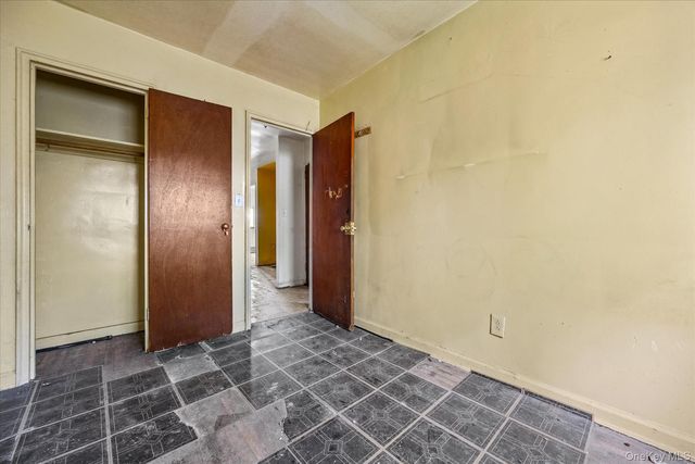 3768 Laconia Avenue, Bronx, NY 10469