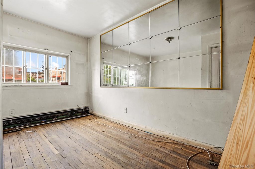 3768 Laconia Avenue, Bronx, NY 10469 — photo 3