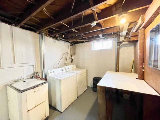 12531 Common Road, Warren, MI 48093