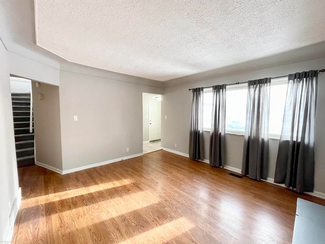 12531 Common Road, Warren, MI 48093