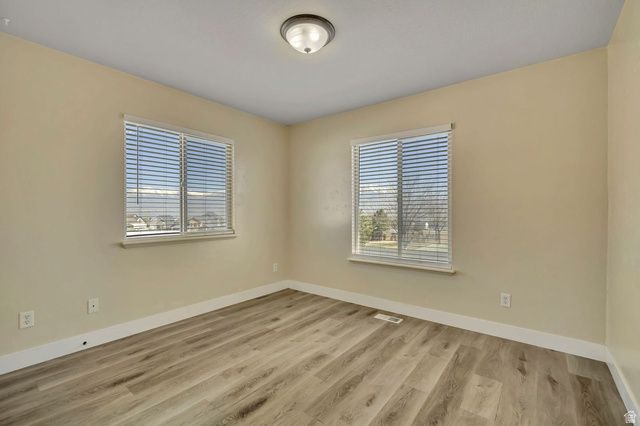 3964 S STARLIGHT DR, Saratoga Springs, UT 84045