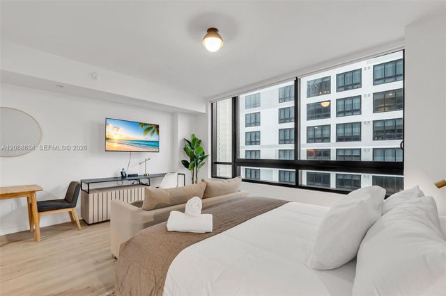 225 N Miami Avenue 2208, Miami, FL 33128