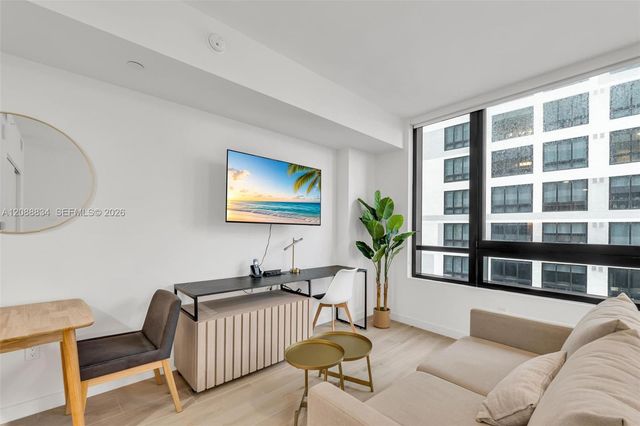 225 N Miami Avenue 2208, Miami, FL 33128