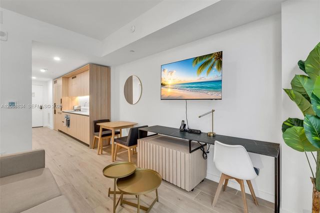 225 N Miami Avenue 2208, Miami, FL 33128