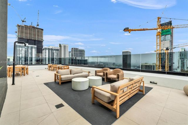 225 N Miami Avenue 2208, Miami, FL 33128