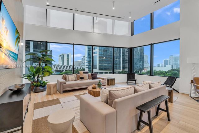 225 N Miami Avenue 2208, Miami, FL 33128