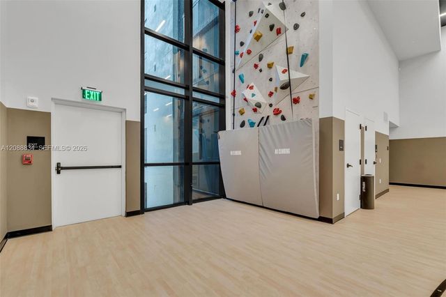 225 N Miami Avenue 2208, Miami, FL 33128