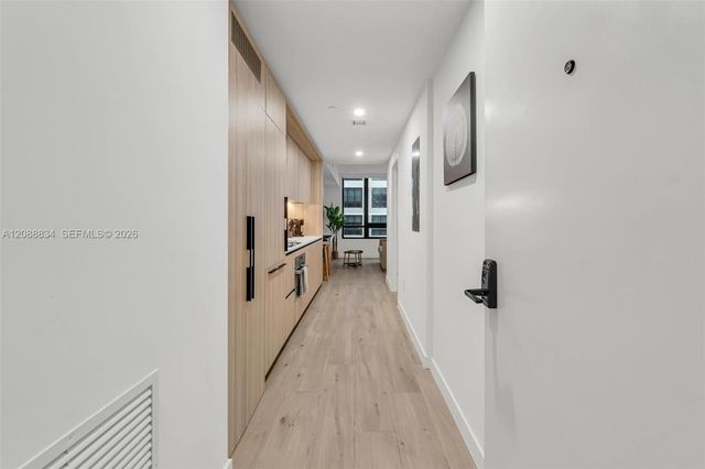 225 N Miami Avenue 2208, Miami, FL 33128