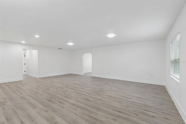 7906 N FREMONT AVENUE, Tampa, FL 33604