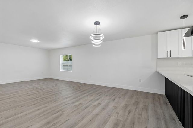 7906 N FREMONT AVENUE, Tampa, FL 33604