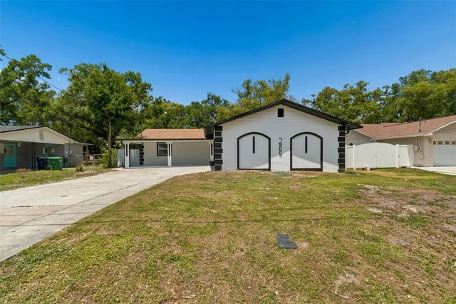 7906 N FREMONT AVENUE, Tampa, FL 33604