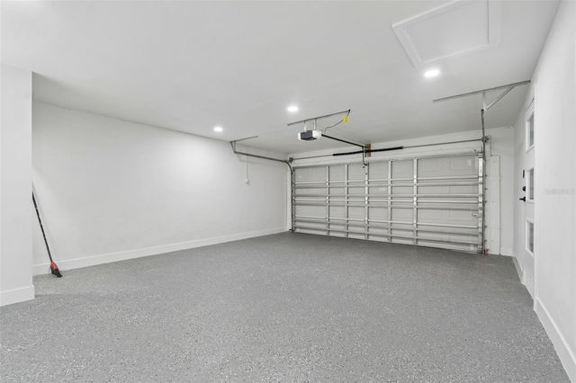 7906 N FREMONT AVENUE, Tampa, FL 33604