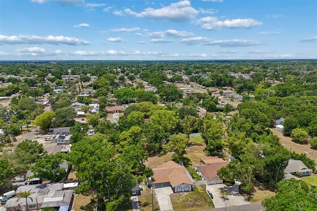 7906 N FREMONT AVENUE, Tampa, FL 33604