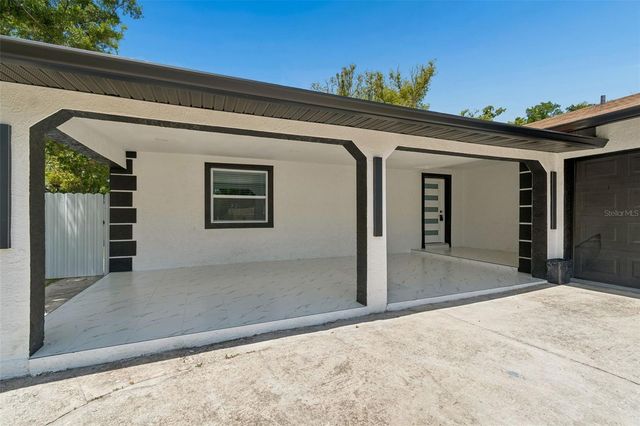 7906 N FREMONT AVENUE, Tampa, FL 33604