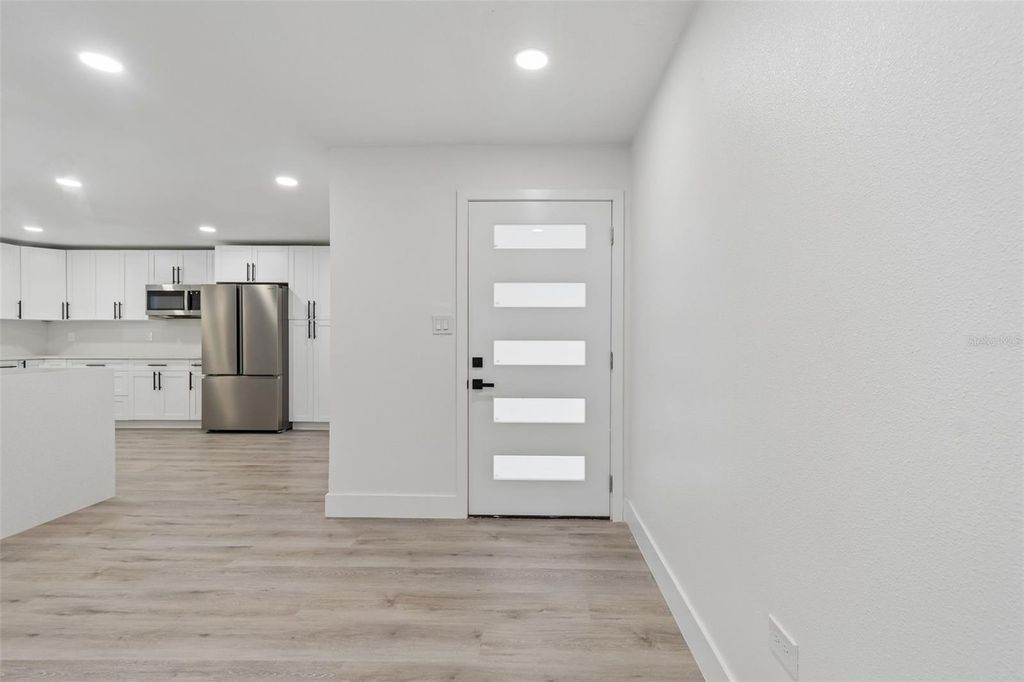 Image 13 of property listing at 7906 N FREMONT AVENUE, Tampa, FL 33604