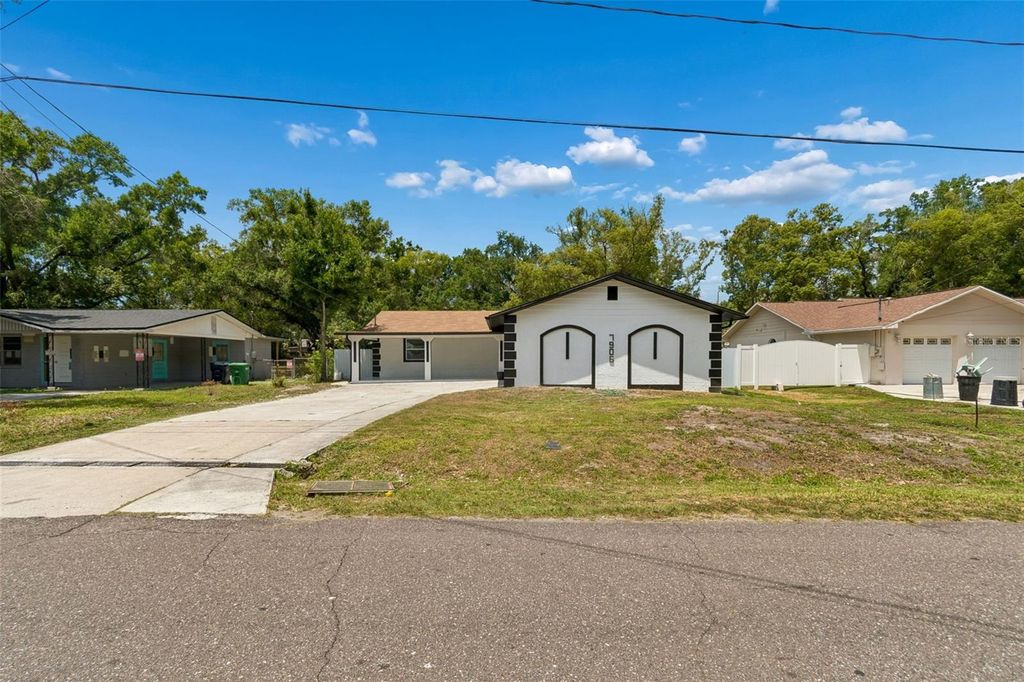 Image 3 of property listing at 7906 N FREMONT AVENUE, Tampa, FL 33604