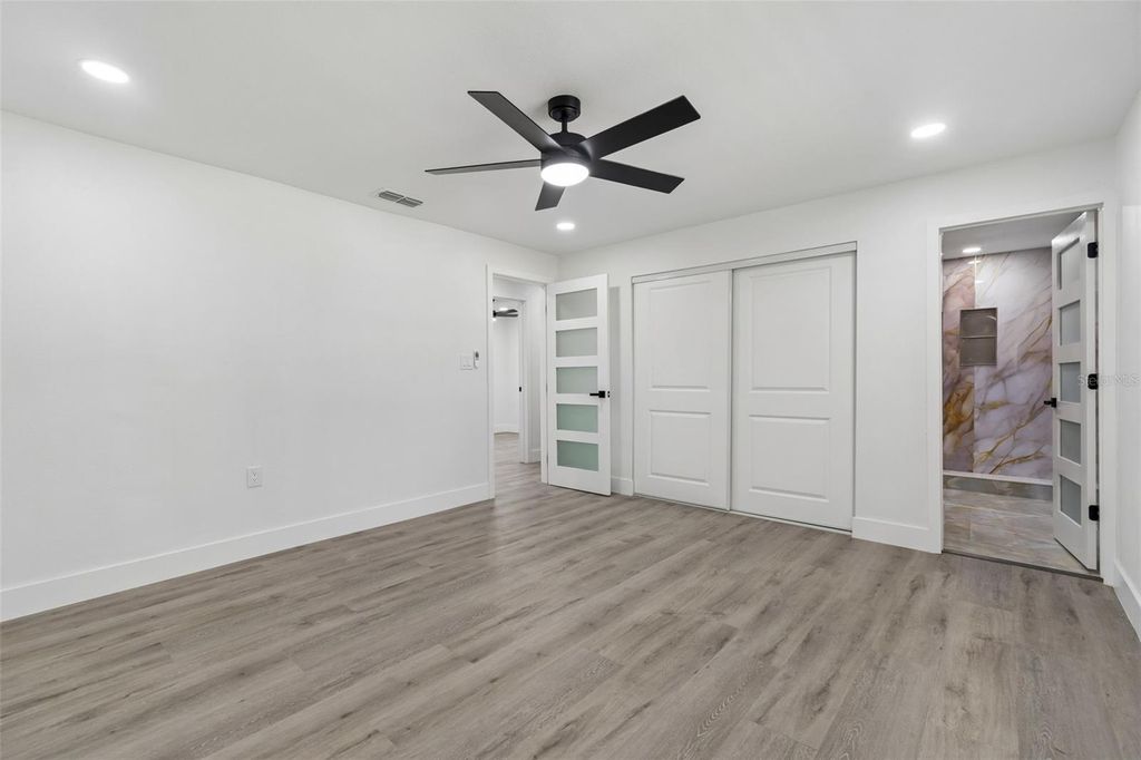 Image 45 of property listing at 7906 N FREMONT AVENUE, Tampa, FL 33604