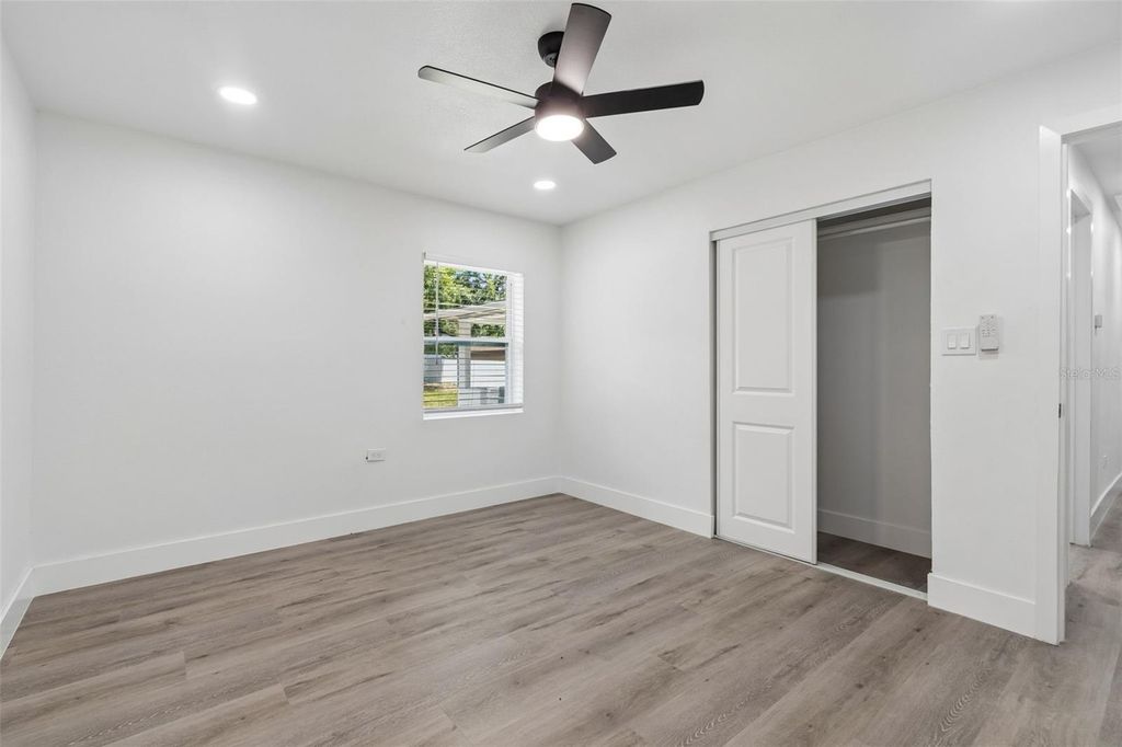 Image 52 of property listing at 7906 N FREMONT AVENUE, Tampa, FL 33604