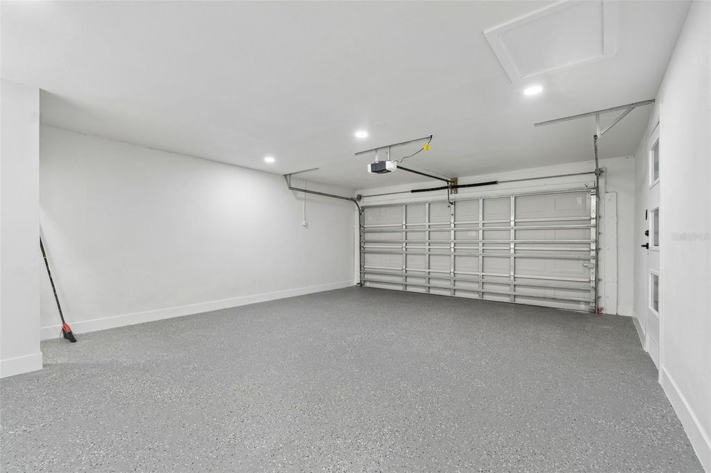 Image 63 of property listing at 7906 N FREMONT AVENUE, Tampa, FL 33604