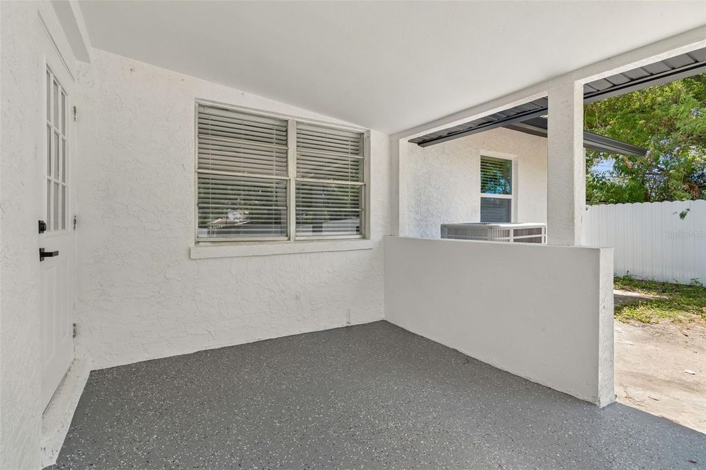Image 65 of property listing at 7906 N FREMONT AVENUE, Tampa, FL 33604