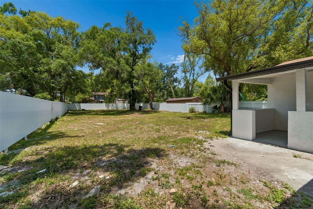 Image 69 of property listing at 7906 N FREMONT AVENUE, Tampa, FL 33604