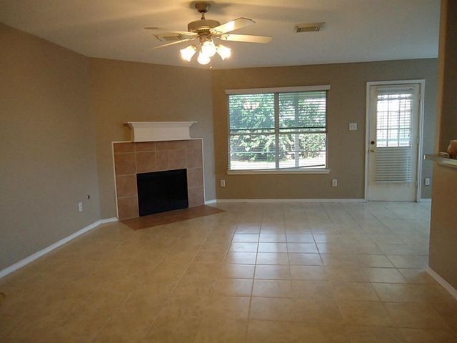 11047 Knobbley Oak Court, Houston, TX 77065