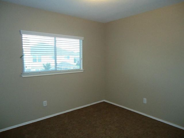 11047 Knobbley Oak Court, Houston, TX 77065