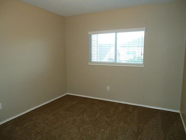 11047 Knobbley Oak Court, Houston, TX 77065