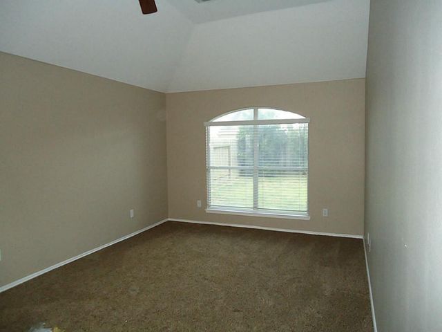 11047 Knobbley Oak Court, Houston, TX 77065