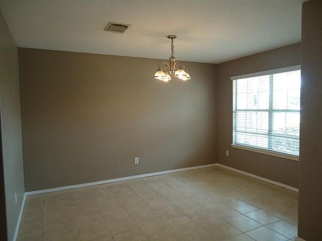 11047 Knobbley Oak Court, Houston, TX 77065