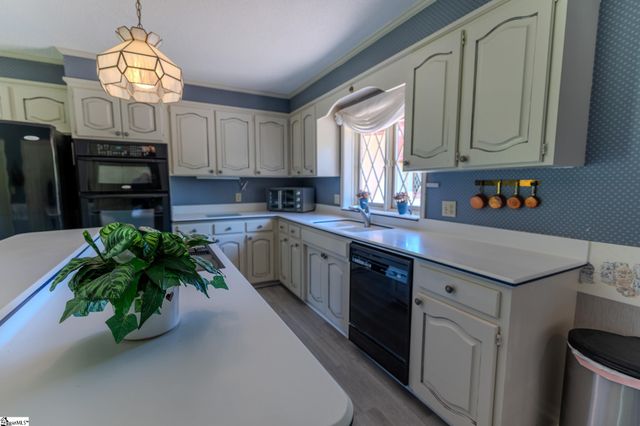 124 Timberlake Circle, Inman, SC 29349