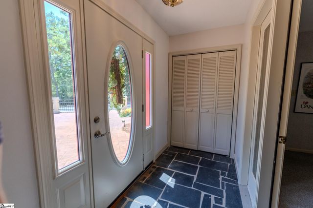 124 Timberlake Circle, Inman, SC 29349