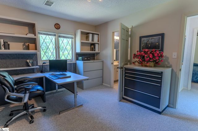 124 Timberlake Circle, Inman, SC 29349